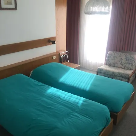 Hotell Alpenrose Alleghe