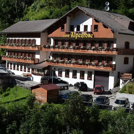 Szálloda Alpenrose 3*